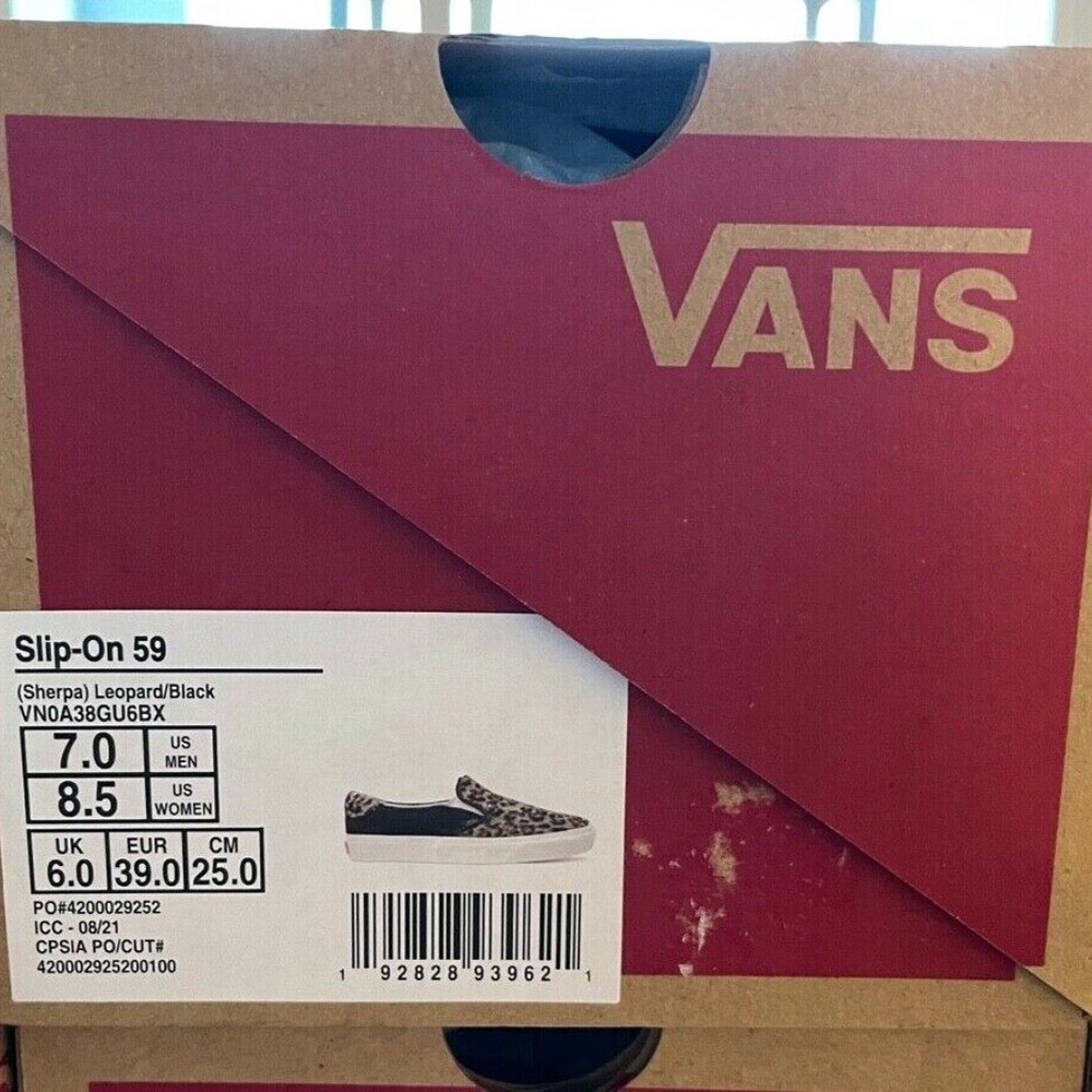 Vans Slip On (Sherpa) Leopard Faux Fur Shoes Womens Sizes 8, 8.5, 9, 9.5, 10 NIB - Picture 6 of 10